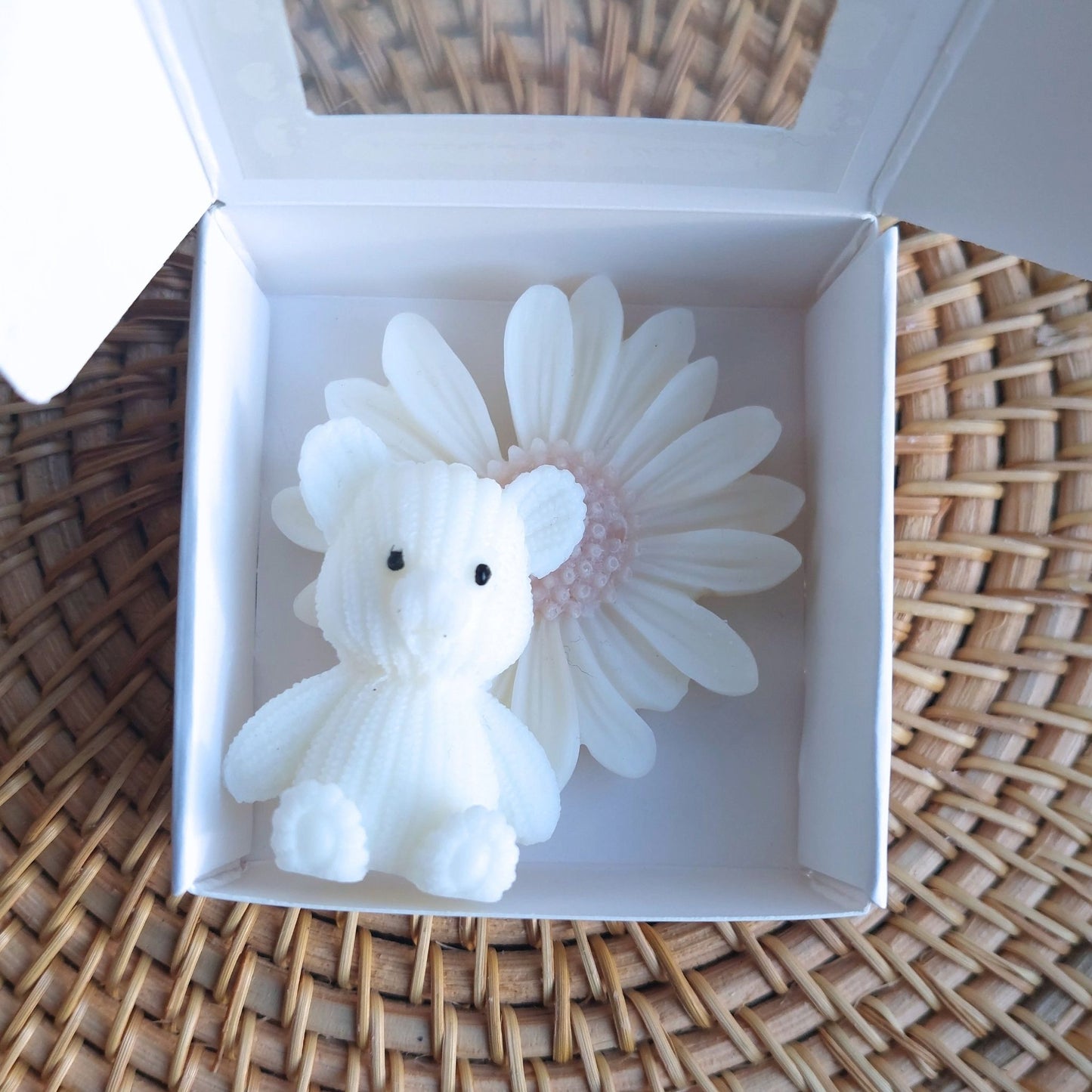 Daisy & Teddy Bear Soy Wax Melts - Baby Shower Favors (100% Soy Wax)